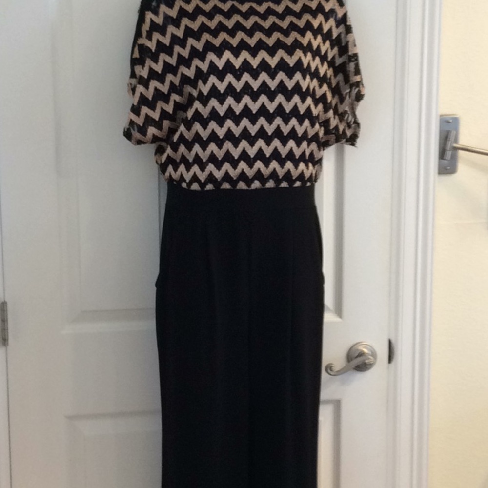 Jumpsuit - Picture 5 of 6